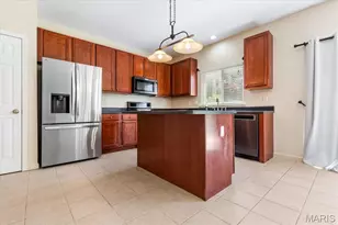 4380 Northpoint Cir, Saint Louis, MO 63129 - Photo 8