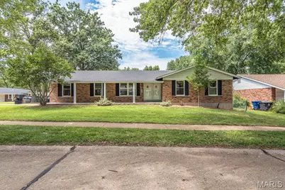 3633 Rue De Renard, Florissant, MO 63034 - Photo 2