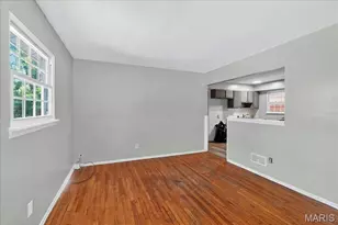 1225 Lakeview Ave, Saint Louis, MO 63138 - Photo 4