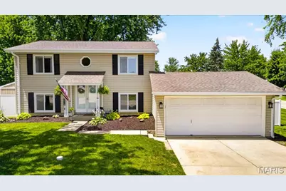 1301 Cave Springs Estate Drive, Saint Peters, MO 63376 - Photo 1