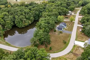10 Briarwood Ct, Warrenton, MO 63383 - Photo 1