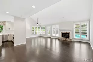14300 Open Meadow Ct, Chesterfield, MO 63017 - Photo 6