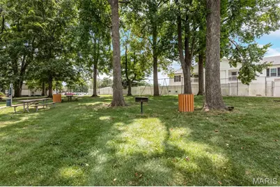 4353 Chateau De Ville Drive #D, Oakville, MO 63129 - Photo 46