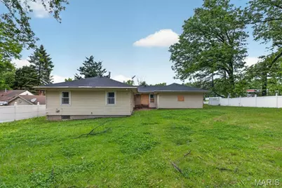 2360 Chambers Road, Moline Acres, MO 63136 - Photo 22