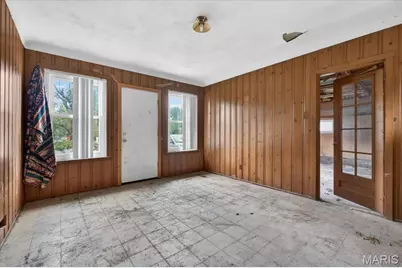 2360 Chambers Road, Moline Acres, MO 63136 - Photo 10