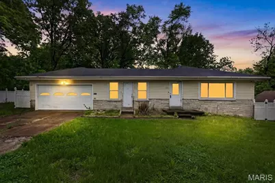 2360 Chambers Road, Moline Acres, MO 63136 - Photo 1