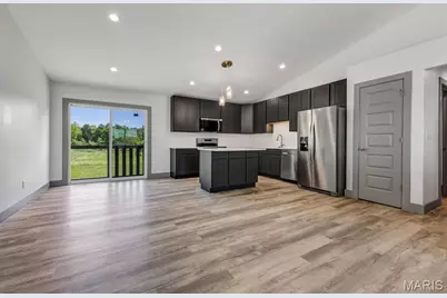 28716 Woodland Heights Drive, Warrenton, MO 63383 - Photo 10