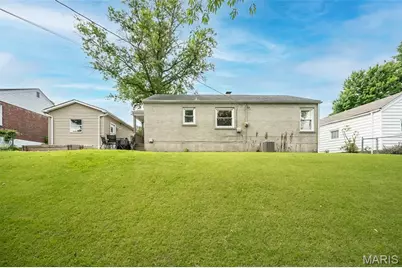 581 Meadowridge Drive, Kirkwood, MO 63122 - Photo 24