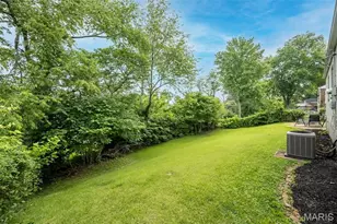 581 Meadowridge Dr, Kirkwood, MO 63122 - Photo 26