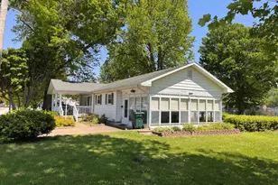 2800 S Carolina St, Louisiana, MO 63353 - Photo 2