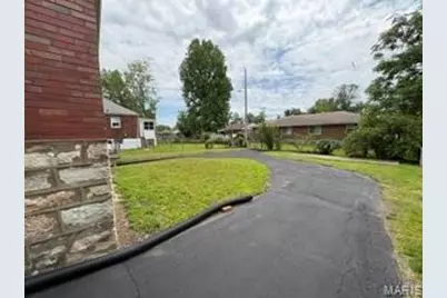 2146 Fairhaven Drive, Jennings, MO 63136 - Photo 18