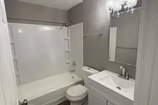 2146 Fairhaven Dr, Jennings, MO 63136 - Photo 10