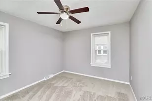 2146 Fairhaven Dr, Jennings, MO 63136 - Photo 22