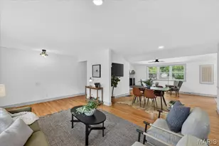 4851 Sunnyview Dr, Saint Louis, MO 63128 - Photo 4