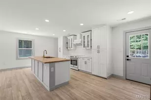 715 Westchester Ct, Kirkwood, MO 63122 - Photo 6