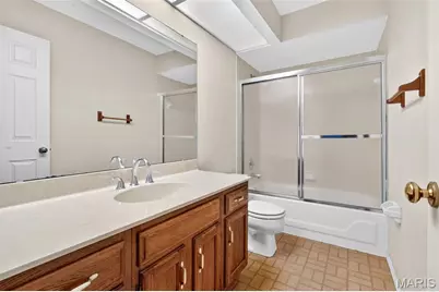 128 N Biddeford Court, Saint Charles, MO 63304 - Photo 30