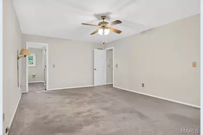 128 N Biddeford Court, Saint Charles, MO 63304 - Photo 36