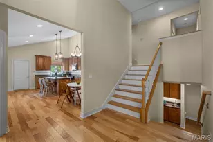 1535 Fawnvalley Dr, Des Peres, MO 63131 - Photo 4