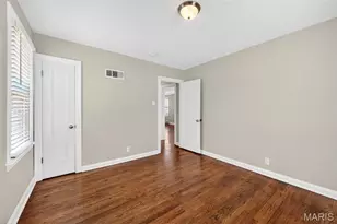 8832 Lawn Ave, Brentwood, MO 63144 - Photo 16