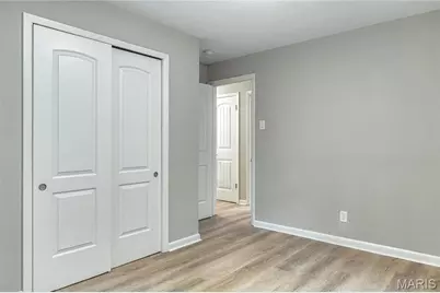 1066 Wilshire Avenue, Saint Louis, MO 63130 - Photo 18