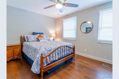 9019 W Swan Circle, Brentwood, MO 63144 - Photo 16