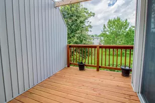 9019 W Swan Cir, Brentwood, MO 63144 - Photo 8