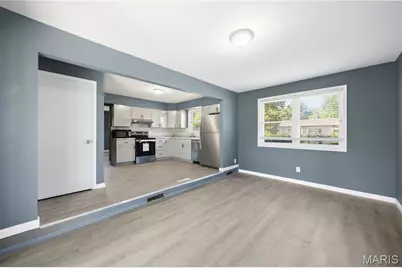 809 Lightwood Drive, Hazelwood, MO 63042 - Photo 10