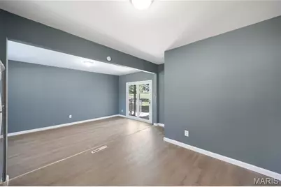 809 Lightwood Drive, Hazelwood, MO 63042 - Photo 22