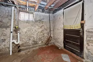8659 Oriole Ave, Saint Louis, MO 63147 - Photo 20