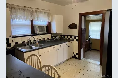 8659 Oriole Avenue, Saint Louis, MO 63147 - Photo 2