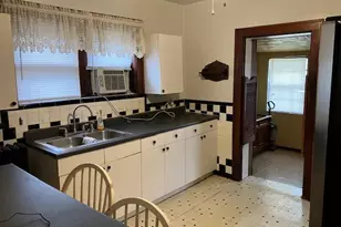 8659 Oriole Ave, Saint Louis, MO 63147 - Photo 2