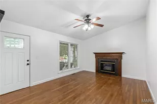16 Saddleback Ct, O'Fallon, MO 63368 - Photo 2