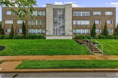 520 S Brentwood Boulevard #2D, Clayton, MO 63105 - Photo 2