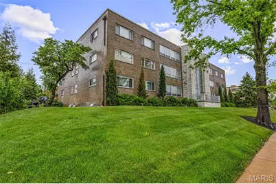 520 S Brentwood Boulevard #2D, Clayton, MO 63105 - Photo 8