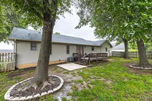 227 Robin Ct, Bourbon, MO 65441 - Photo 32