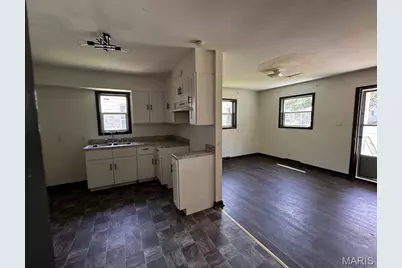 205 E 9th Street, Caruthersville, MO 63830 - Photo 8