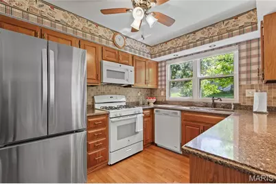 916 Parkfield Terrace, Manchester, MO 63021 - Photo 12