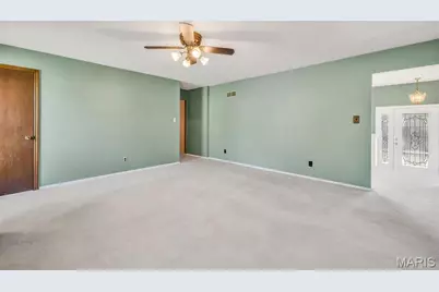 4863 Vermilion Drive, Saint Louis, MO 63128 - Photo 18