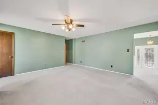 4863 Vermilion Dr, Saint Louis, MO 63128 - Photo 18