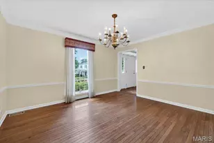 925 Winterwood Ln, Ladue, MO 63124 - Photo 18