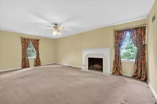 925 Winterwood Ln, Ladue, MO 63124 - Photo 42