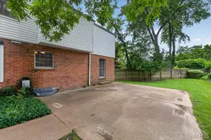 925 Winterwood Ln, Ladue, MO 63124 - Photo 56