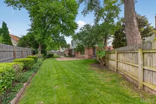 925 Winterwood Ln, Ladue, MO 63124 - Photo 58