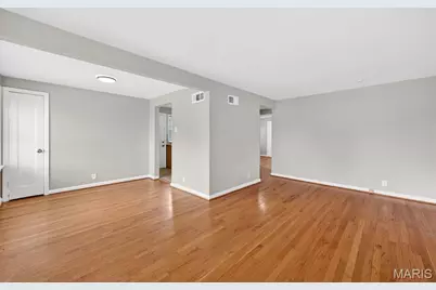 1127 Pembroke Drive, Saint Louis, MO 63119 - Photo 6