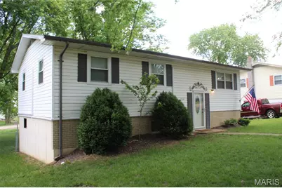 208 Spring Drive, Bonne Terre, MO 63628 - Photo 1