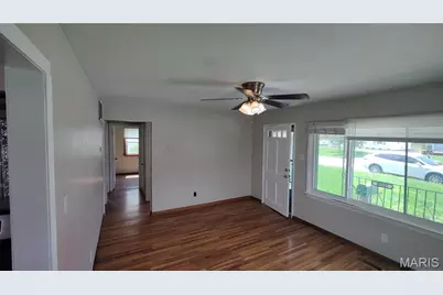 11021 Saint Girard Lane, Saint Ann, MO 63074 - Photo 10