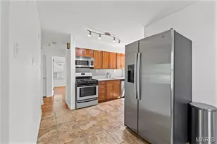 9826 Lullaby Ln, Saint Louis, MO 63114 - Photo 16