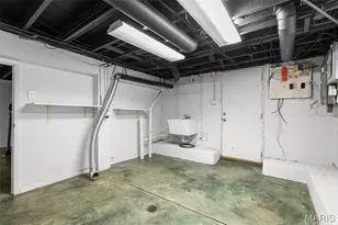 6920 Pershing Ave, University City, MO 63130 - Photo 38