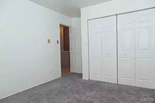 7639 Hazelcrest Dr, Hazelwood, MO 63042 - Photo 18