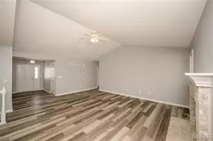 3842 Bedford Pointe Dr, Wentzville, MO 63385 - Photo 10